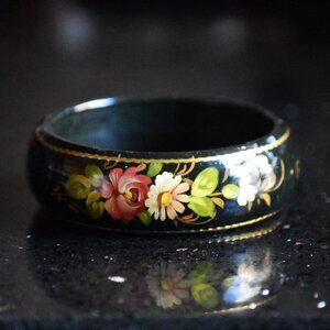 Lacquer Hand-painted black floral wooden bracelet